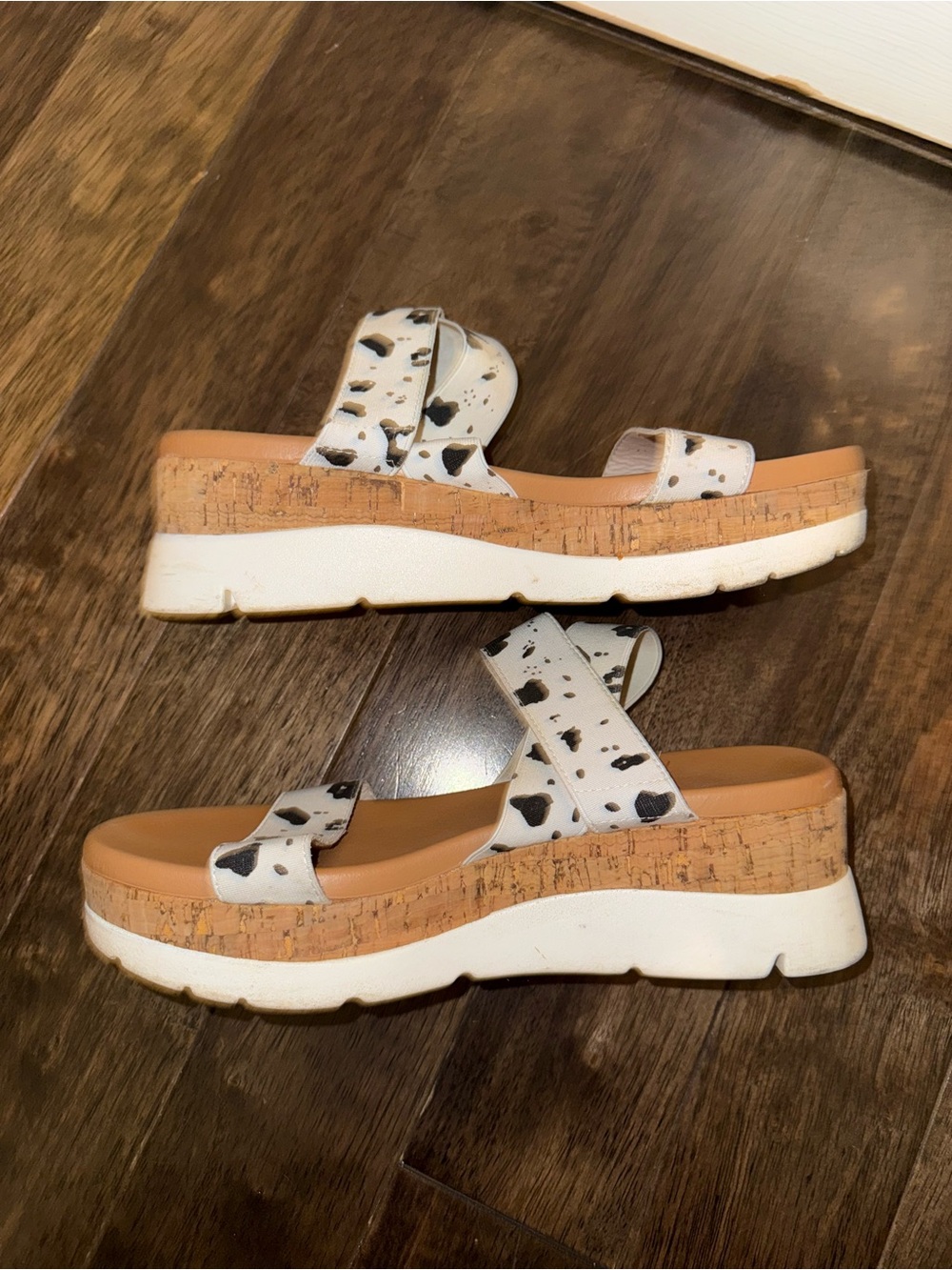 Moana Cow Print Platform Sandals Women’s Size 9M
Cork Slide Sandals - Picture 2 of 6